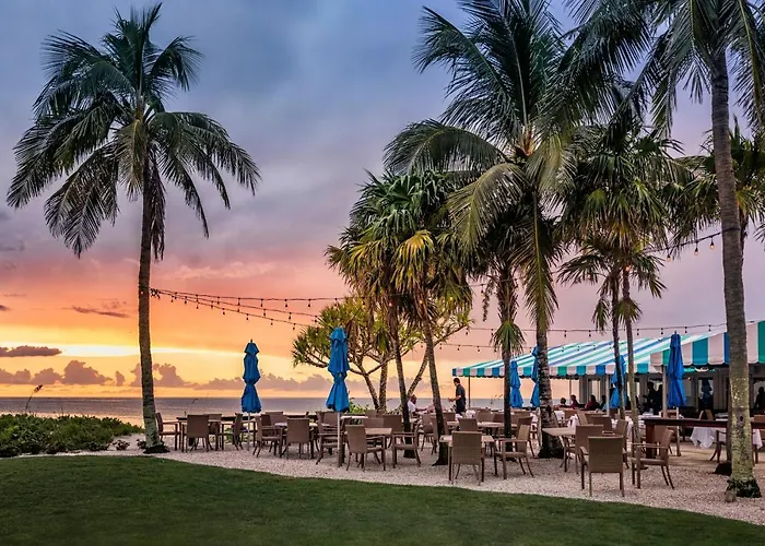 Naples Beach Hotel And Golf Club