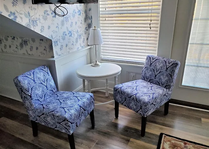 Anchor Inn Boutique Hotel Put-in-Bay