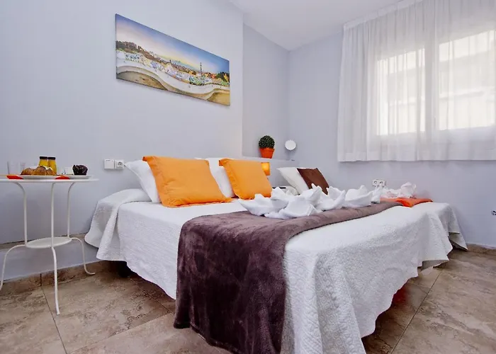 Barcelona City Seven Hostal 2 star
