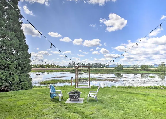 Mcminnville Wine Country Home W/ Hot Tub + Deck
