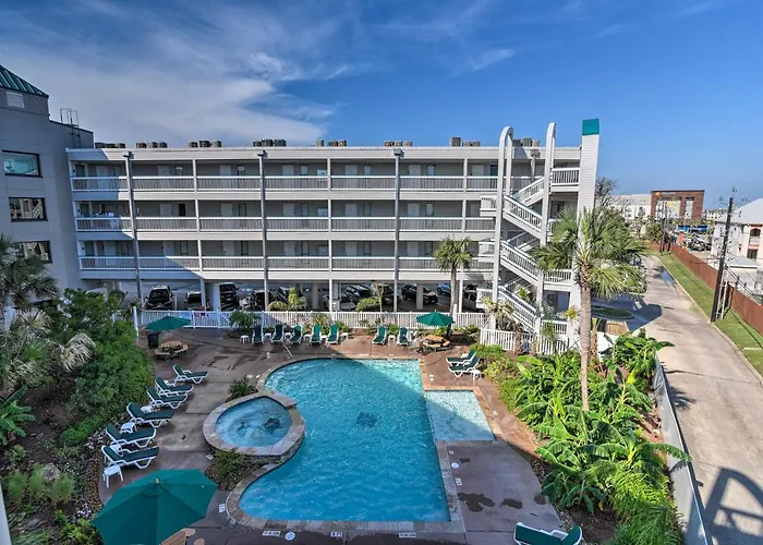 Walk To Beach Casa Del Mar Condo With Ocean Views! Galveston