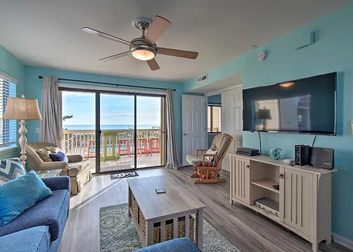 Walk To Shore! Ocean-View Condo In Carolina Beach