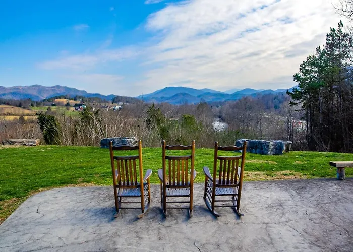 Classy Cades Cove Condo With Community Pool Townsend