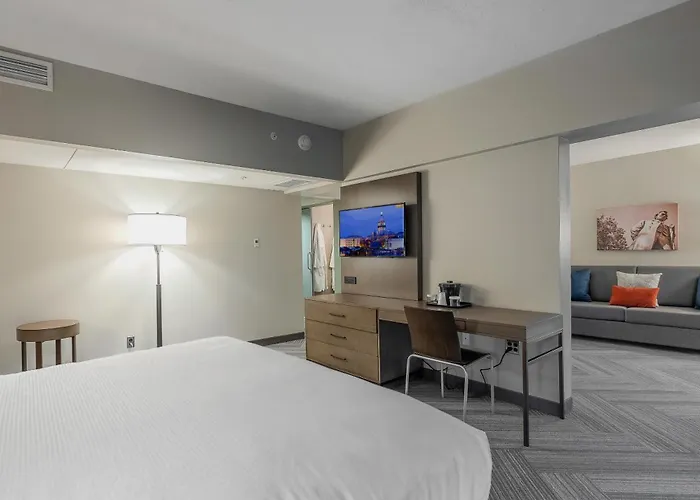 State House Inn, Trademark Collection By Wyndham Springfield