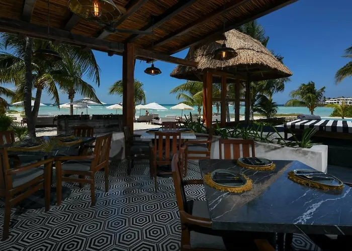 Casa Del Jaguar Beach Hotel Isla Mujeres 5 star