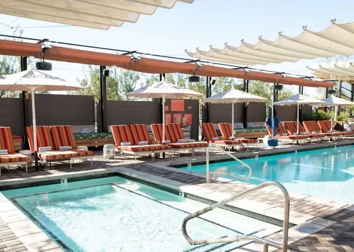 Rise Uptown Hotel Phoenix