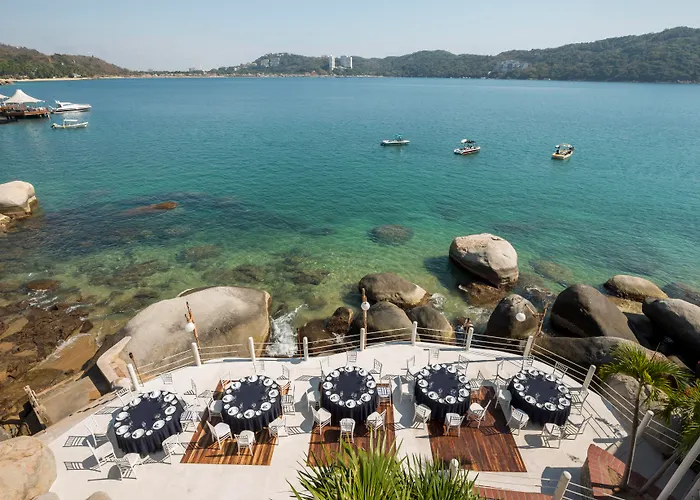 Camino Real Acapulco Diamante Hotel