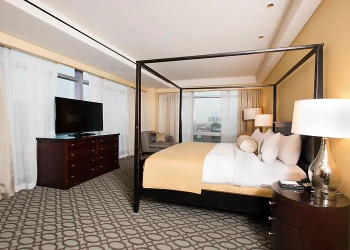 Boston 5 Star Hotels