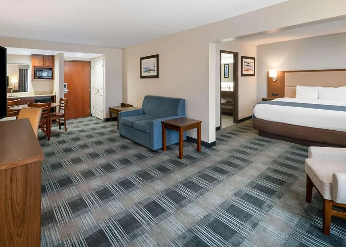 Holiday Inn Express & Suites - Mobile - I-65 By Ihg