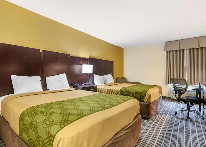 Econo Lodge Brunswick Travel Center