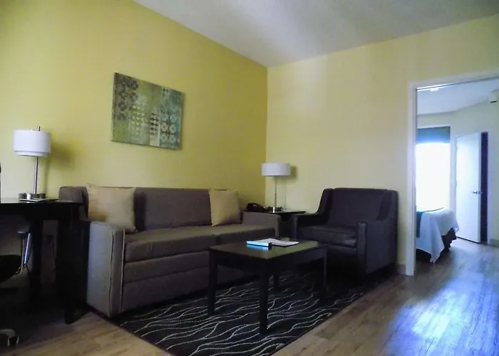 Best Western Plus Deerfield Beach Hotel & Suites