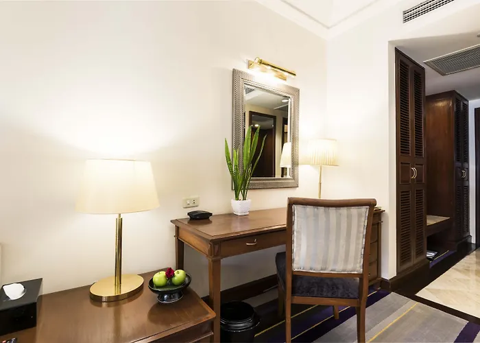Chatrium Hotel Royal Lake Yangon 5 star
