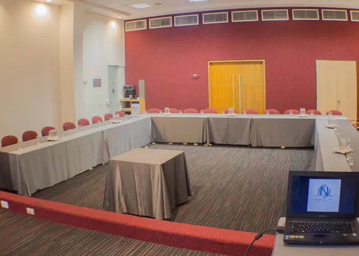 Novelty Suites Hotel - Oviedo Mall Medellin