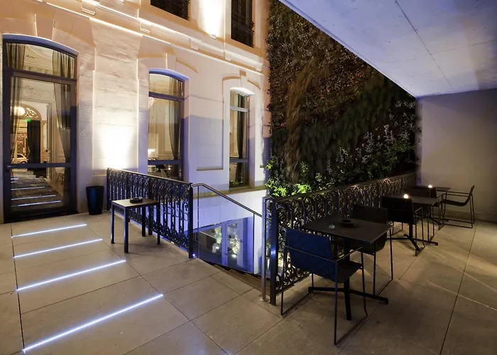 Hotel C2 Marseille 5 star