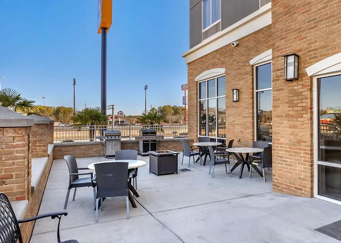Comfort Suites Florence I-95