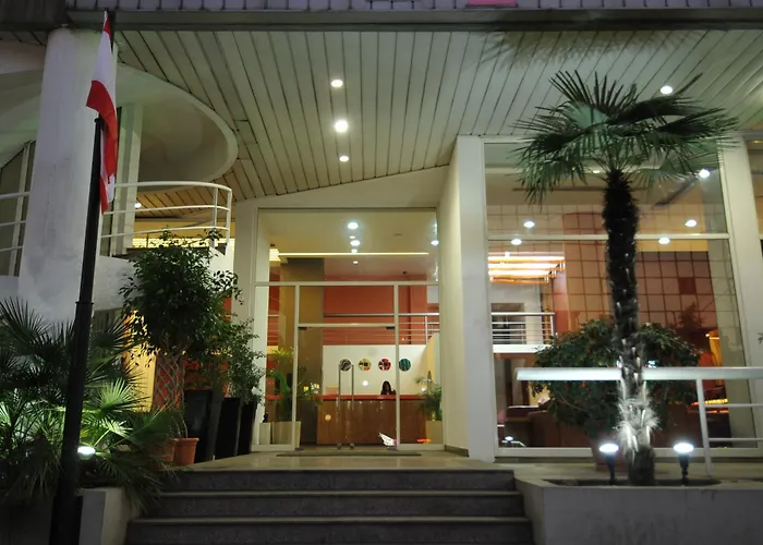 Suite Hotel Chrome - Beirut Jal el Dib