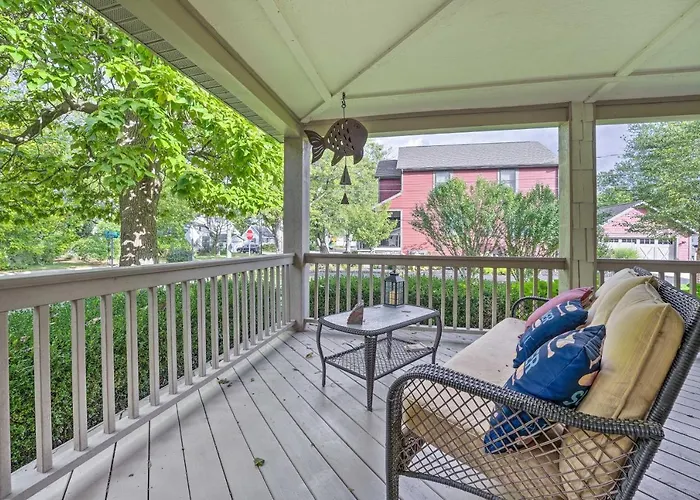 Classic South Haven Home Less Than 1 Mi To Beach!