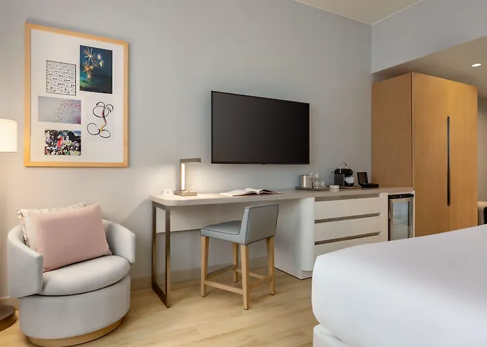 The Viv Hotel, Anaheim, A Tribute Portfolio Hotel 4 star