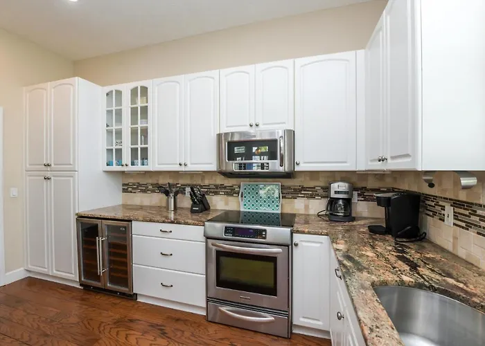 Sea Mist - Gorgeous Home Wpool Walk To Beachpine Ave Awesome Location Dogs Ok Anna Maria