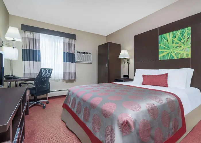 Luxury Hotels in Minneapolis