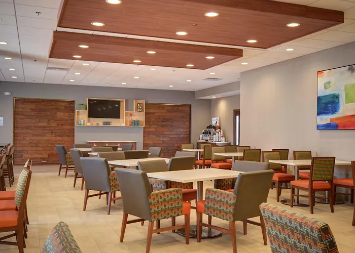 Holiday Inn Express & Suites North Platte By Ihg