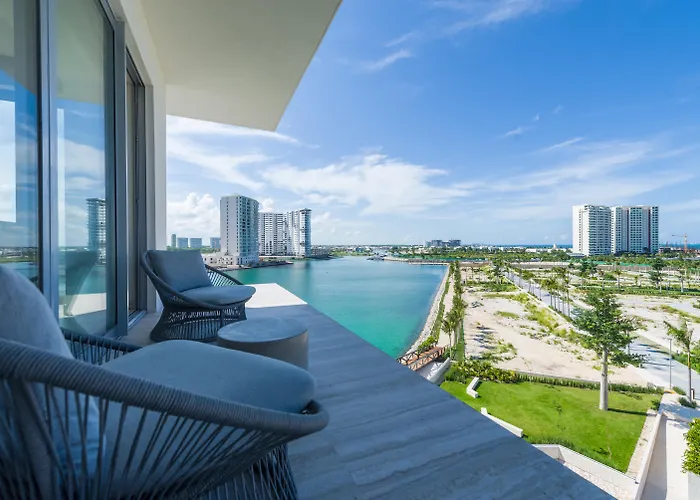 Renaissance Cancun Resort & Marina 5 star