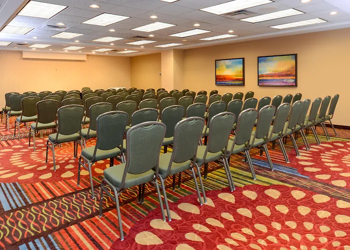 Holiday Inn Hotel & Suites Overland Park-Convention Center By Ihg