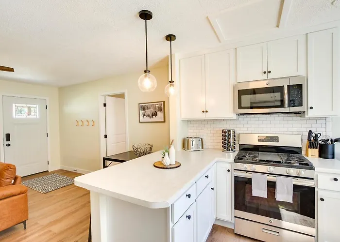 Modern Rapid City Home About 3 Mi To Dinosaur Park!