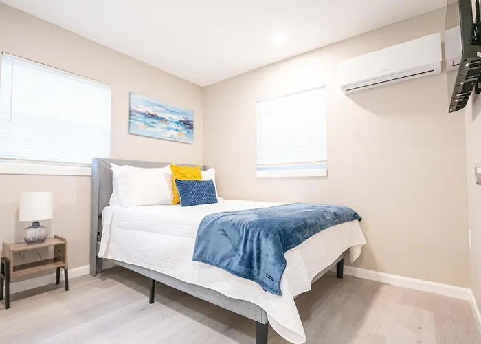 University Serenity Suites Tampa 5 star
