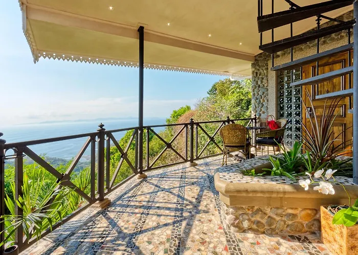 Hotel Villa Caletas Jaco 5 star