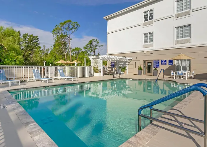 Comfort Inn & Suites Port Charlotte-Punta Gorda