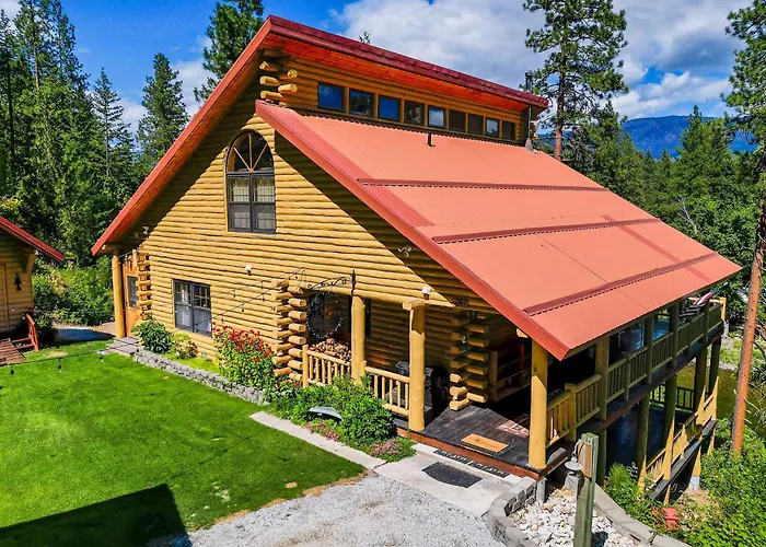 Log Cabin W/ Private Hot Tub On Wenatchee River! Leavenworth