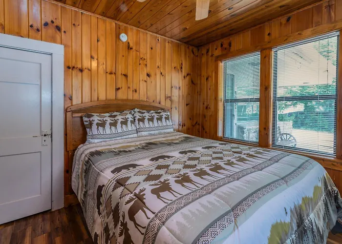 Carr'S Northside Hotel And Cottages Gatlinburg