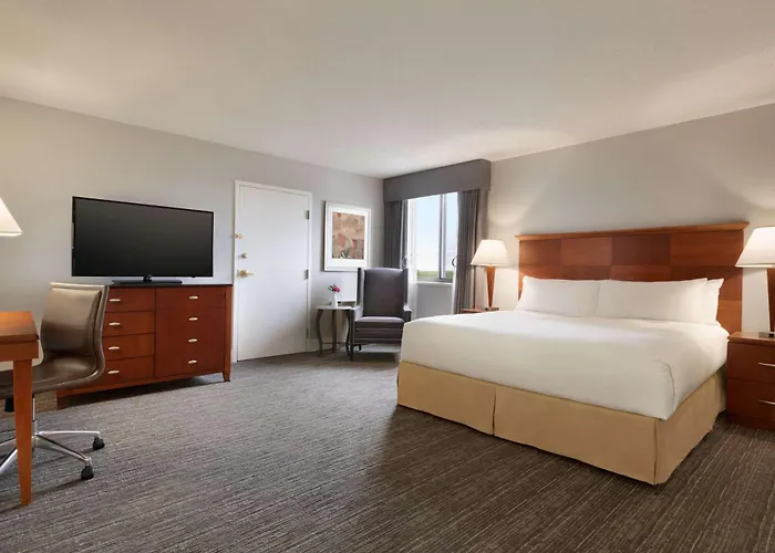 Doubletree By Hilton Minneapolis Park Place Saint Louis Park