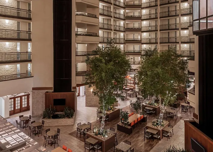 Embassy Suites By Hilton Nashville Airport