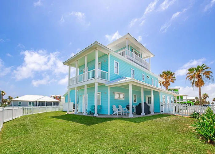 The Blue Fin House! Pool Table, Ocean View & Boardwalk To Beach Port Aransas