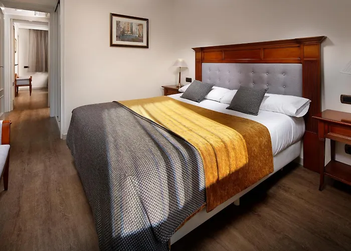 Apartaments-Hotel Hispanos 7 Suiza Barcelona
