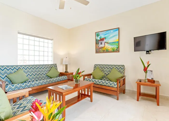 Sunbreeze Suites San Pedro 