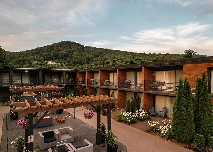 The Beaucatcher, A Boutique Motel Asheville