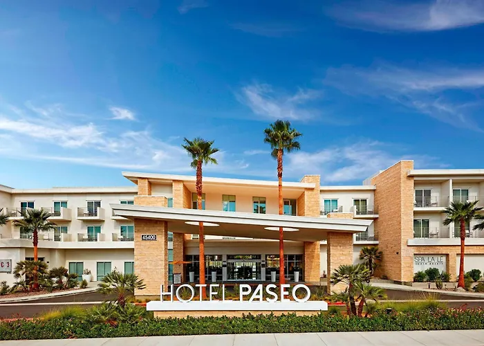 Luxury Hotels in Palm Desert