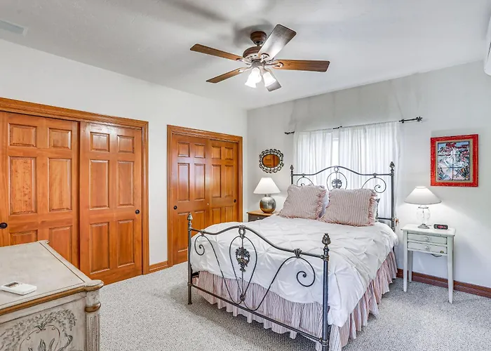 Expansive Edwards Condo On Main Street W/ Views!