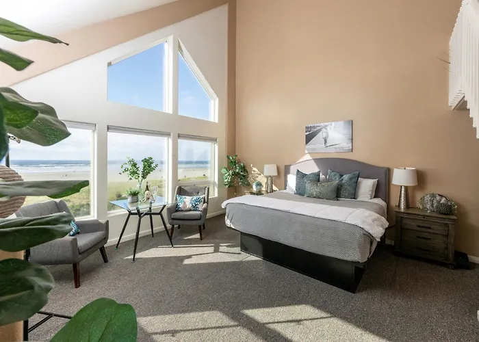 The Seaside Oceanfront Inn