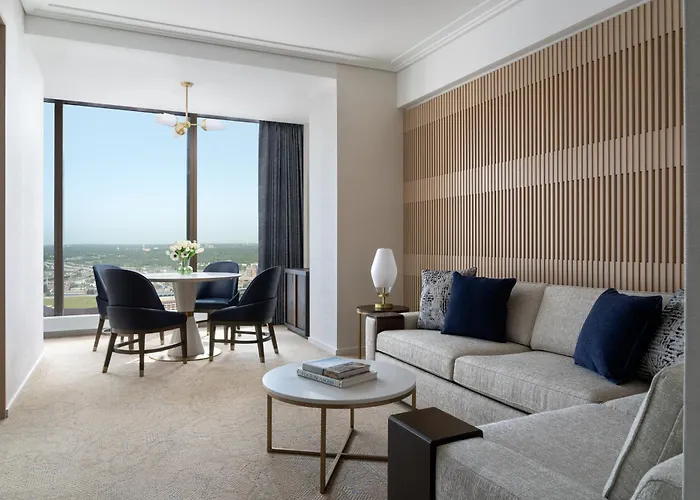 Four Seasons Hotel Minneapolis 5 star