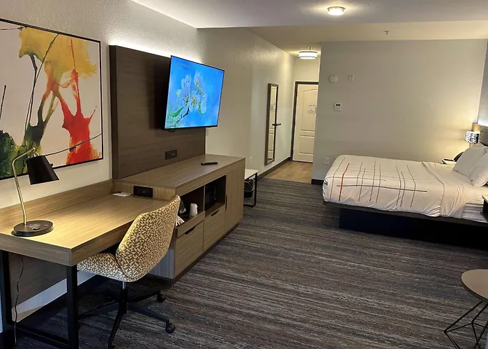 La Quinta By Wyndham Macon West Hotel