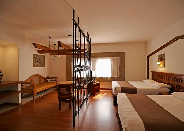 Hotel De Mendoza Guadalajara
