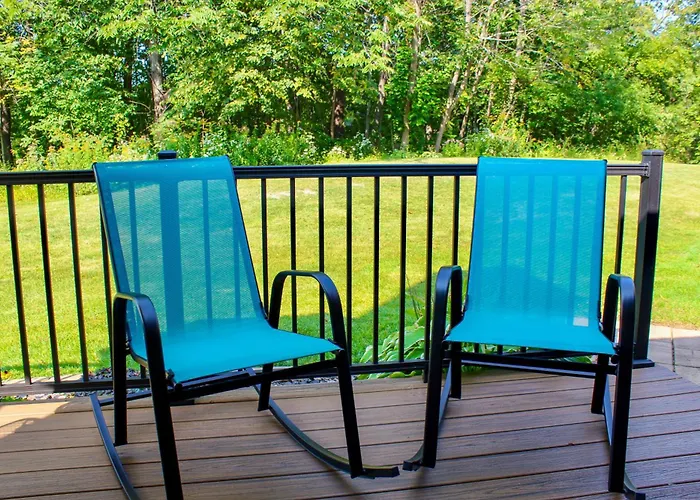 Galena Retreat: Shopping, Owners Club & Skiing!