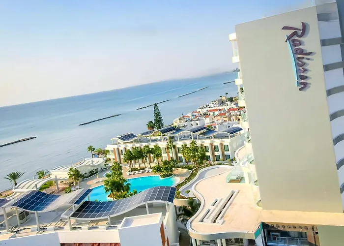 Larnaca 5 Star Hotels