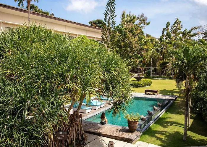 Luxury Hotels in Uluwatu (Bali)