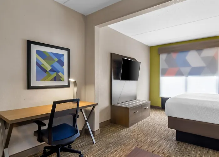 Holiday Inn Express & Suites Jacksonville South East - Medical Center Area By Ihg