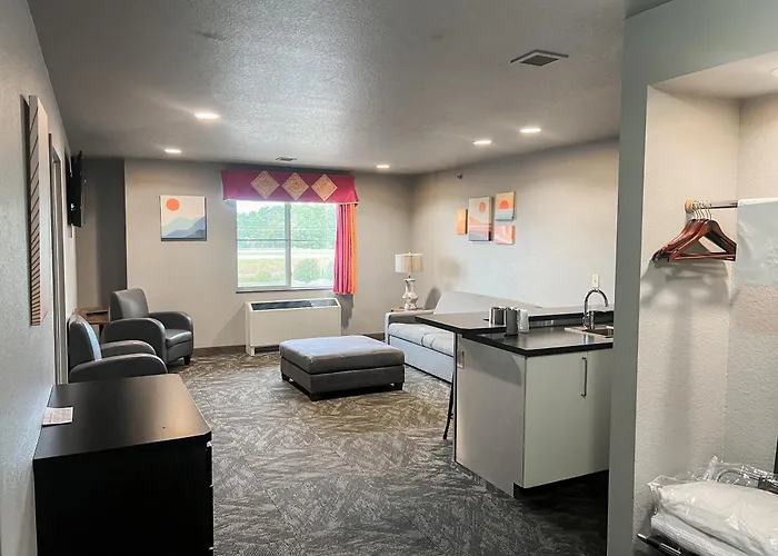 Metropolis Resort - Eau Claire